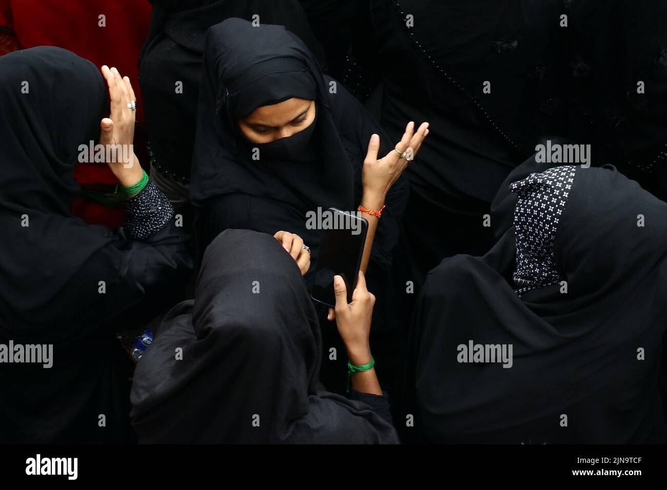 Kolkata, Bengala Occidentale, India. 9th ago 2022. Devoti musulmani sciiti durante una processione il 10th giorno del lutto di Muharram. (Credit Image: © Dipa Chakraborty/Pacific Press via ZUMA Press Wire) Foto Stock