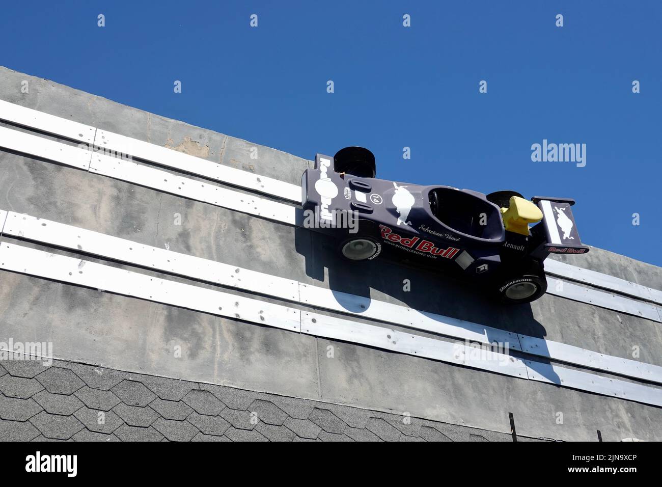Felixstowe, Suffolk, UK - 10 agosto 2022 :modelli di auto da corsa a Mannings Beach Street. Foto Stock