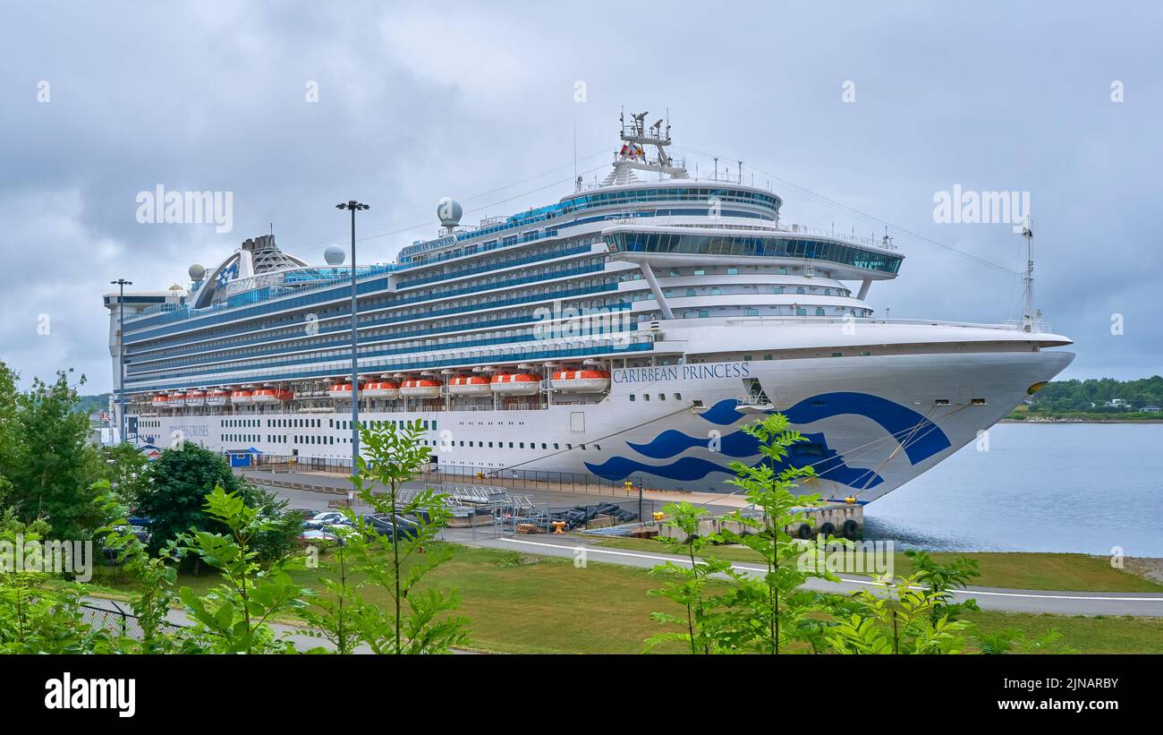 Principessa caraibica durante il suo porto di chiamata a Sydney Nova Scotia il 10 agosto 2022. La nave è di proprietà di Princess Cruises e ha una capacità di ove Foto Stock