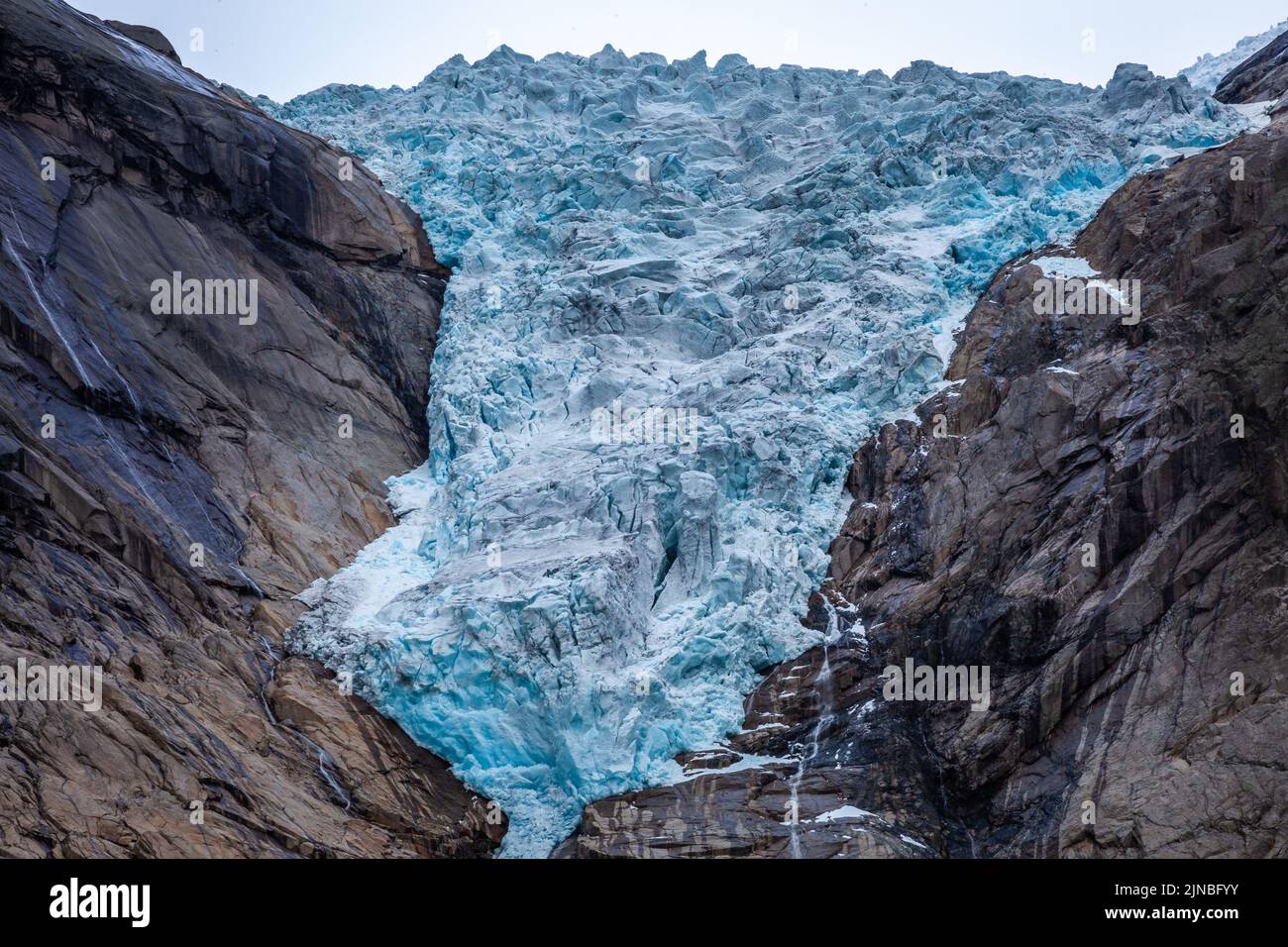 Braccio Briksdalsbreen del ghiacciaio Jostedalsbreen in Norvegia, Scandinavia Foto Stock
