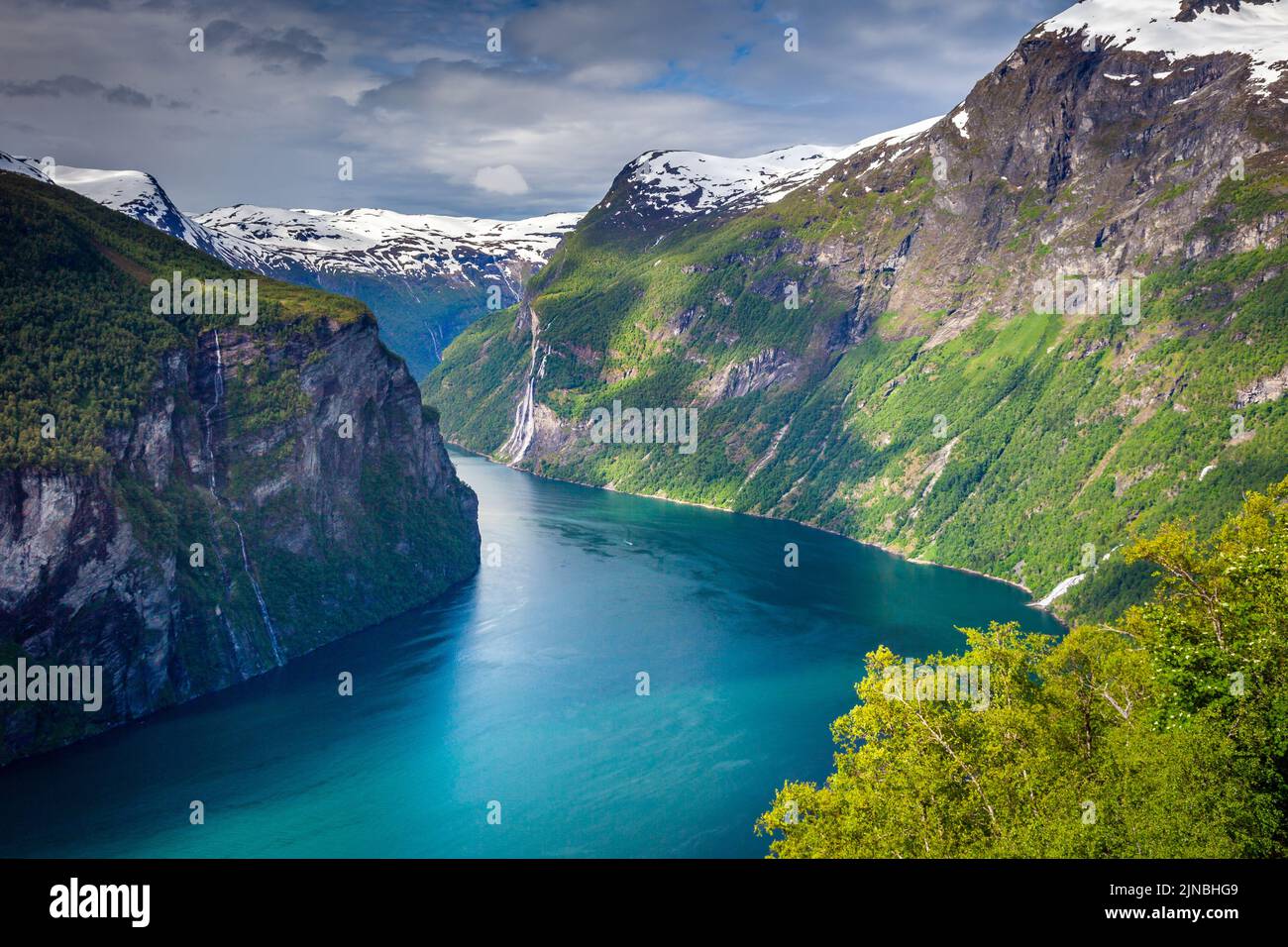 Cascate di Gierangerfjord e Seven Sisters, Norvegia, Nord Europa Foto Stock