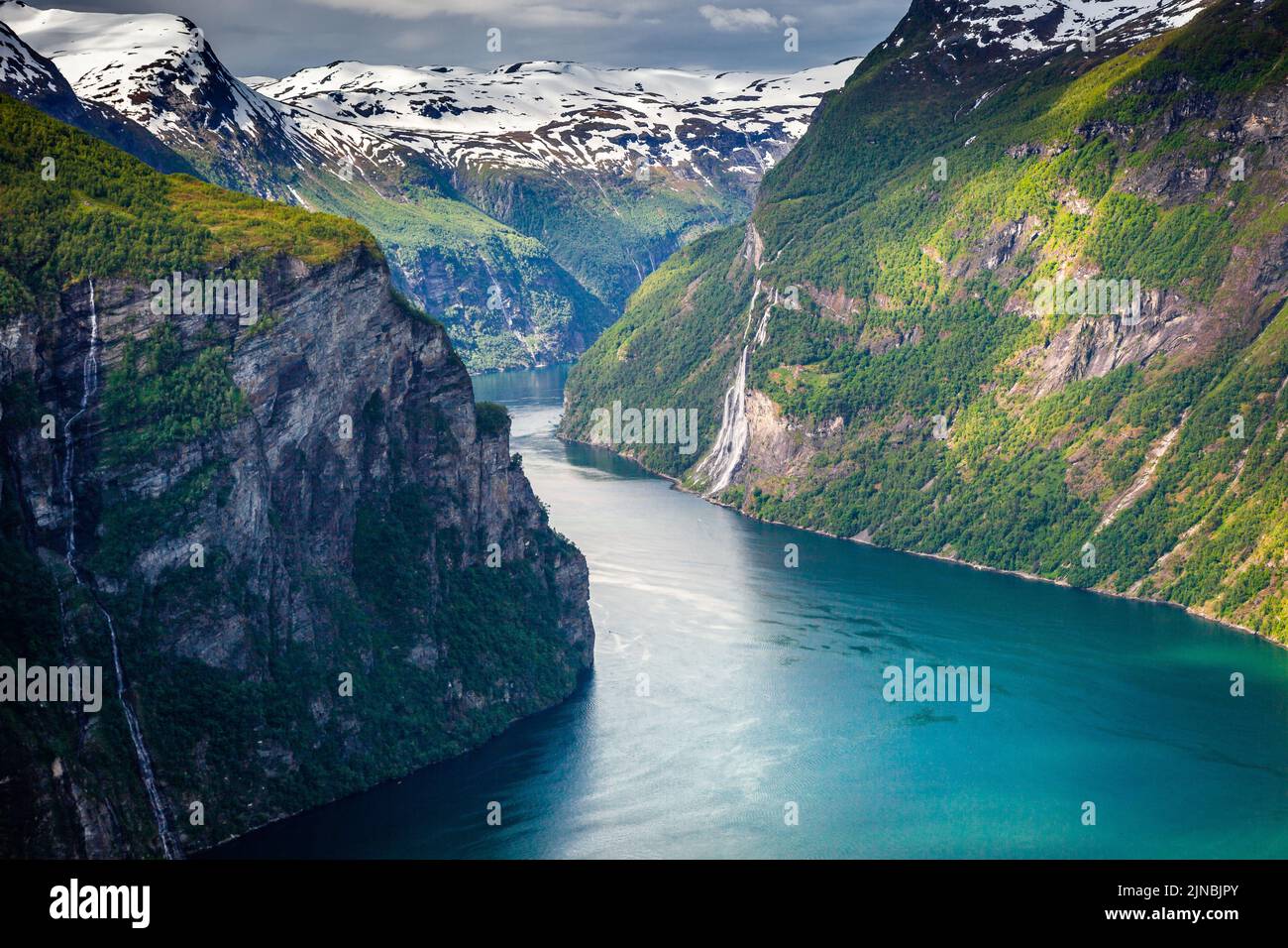 Cascate di Gierangerfjord e Seven Sisters, Norvegia, Nord Europa Foto Stock