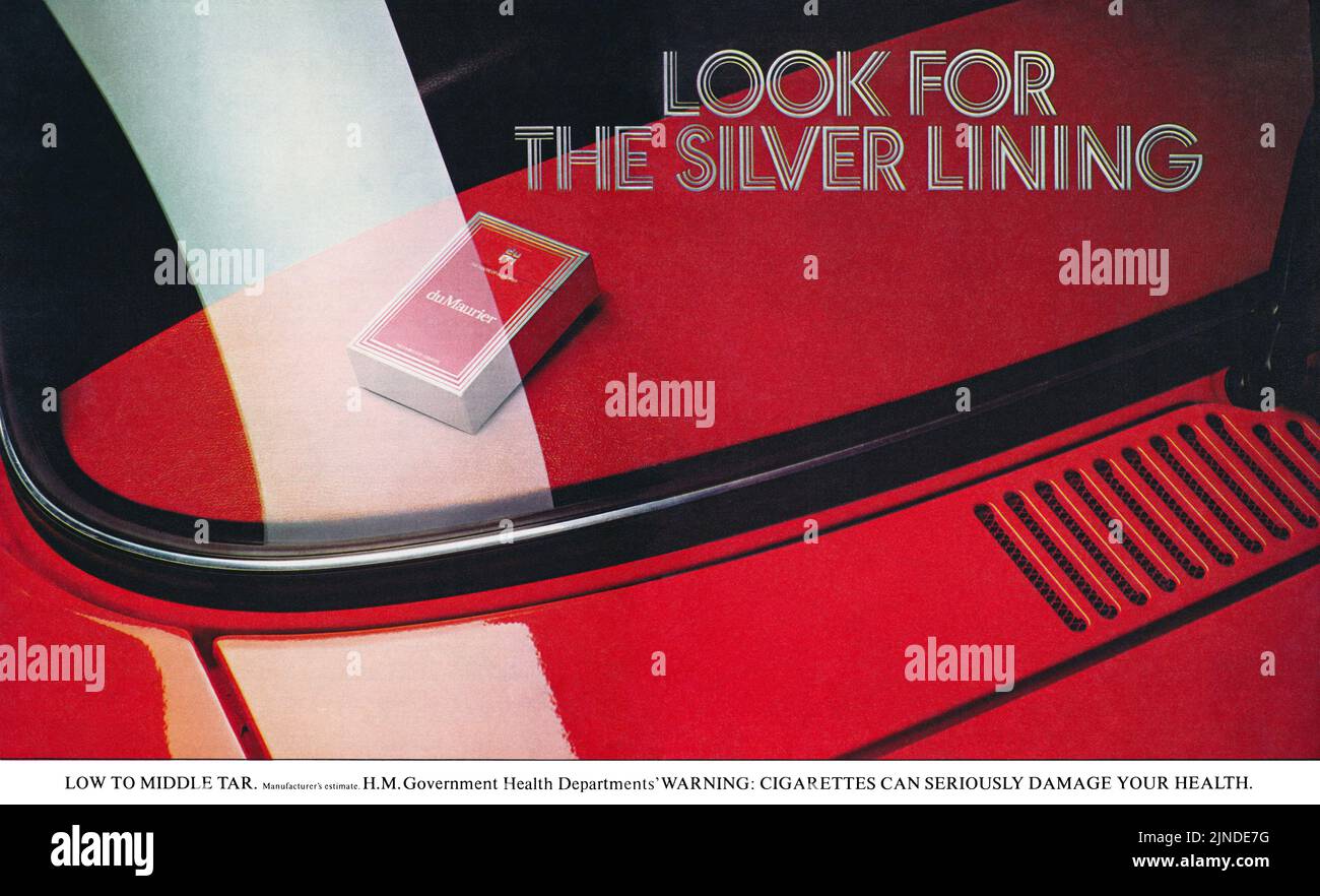 1980 pubblicità britannica per le sigarette du Maurier. Foto Stock