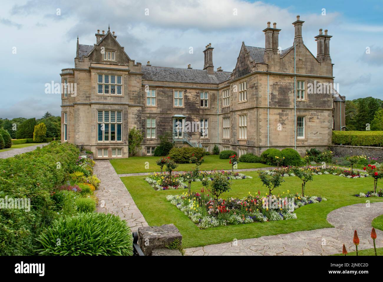 Muckross House and Gardens, vicino a Killarney, Co. Kerry, Irlanda Foto Stock
