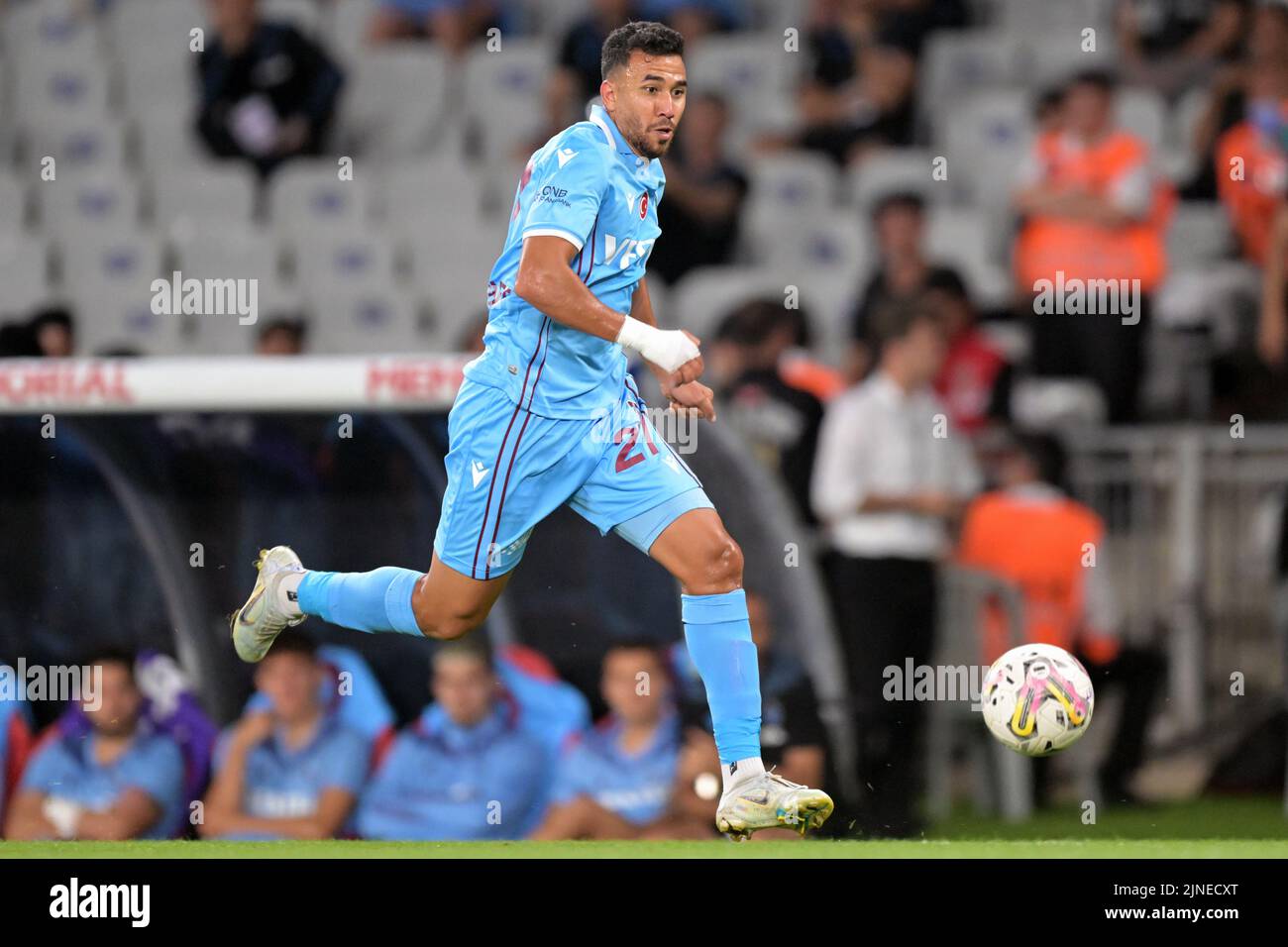 ISTANBUL - Mahmoud Ahmed Ibrahim Hassan ( Trezeguet ) di Trabzonspor COME durante la partita turca Super Lig tra Istanbulspor AS e Trabzonspor COME allo stadio Ataturk Olimpiyat il 5 agosto 2022 a Istanbul, Turchia. ANP | altezza olandese | GERRIT DA COLONIA Foto Stock