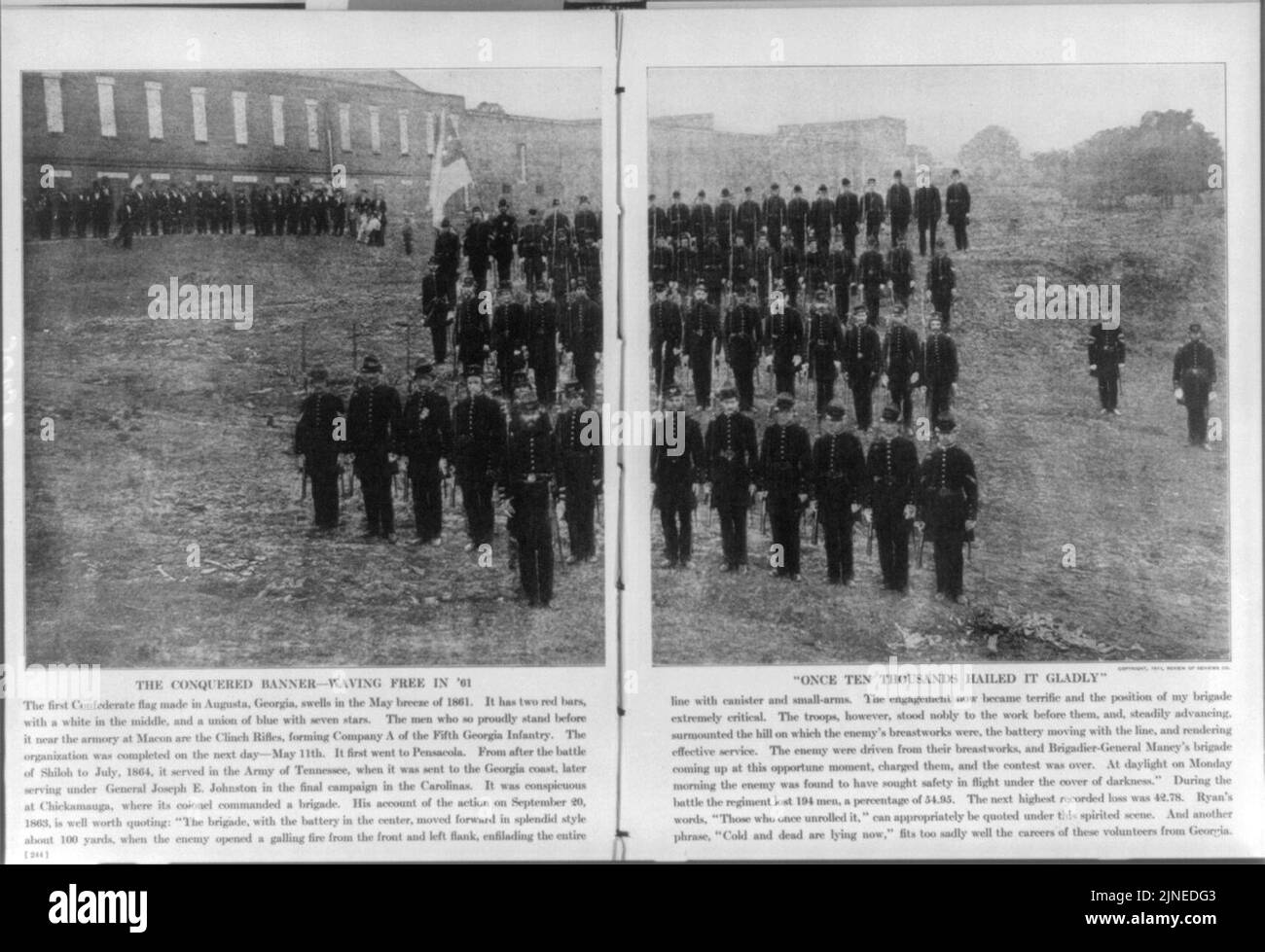 Il Clinch Fucili (Co. A, fanteria della Georgia del 5th) in ranghi al di fuori dell'armeria di Macon, GA.; con la prima bandiera confederata. Maggio 1861 Foto Stock