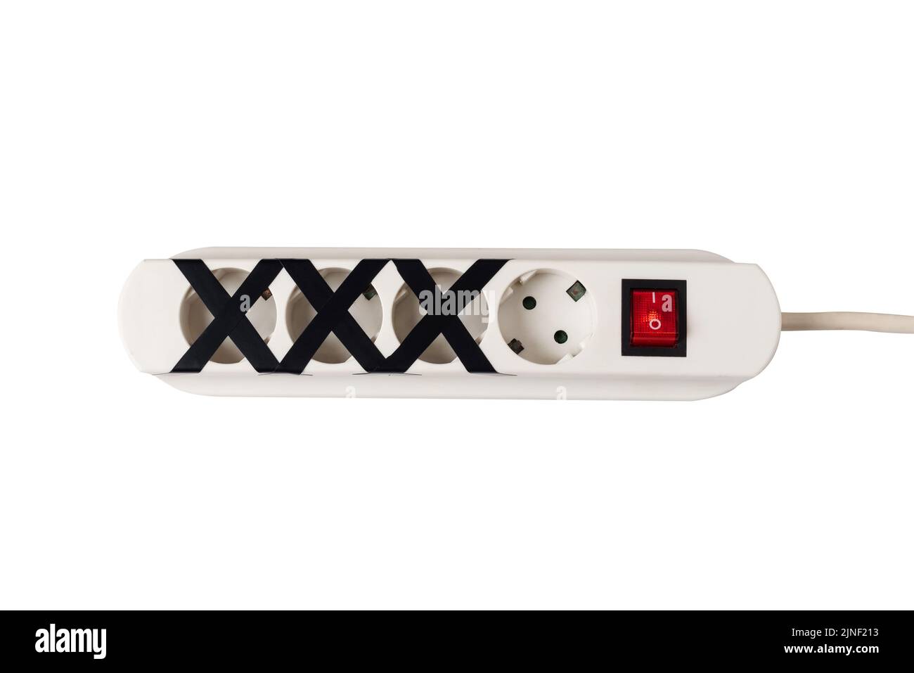 Ciabatta multipresa con alcune di esse bloccate su sfondo bianco. Concetto di risparmio o limitazione di energia e uso responsabile dell'elettricità Foto Stock