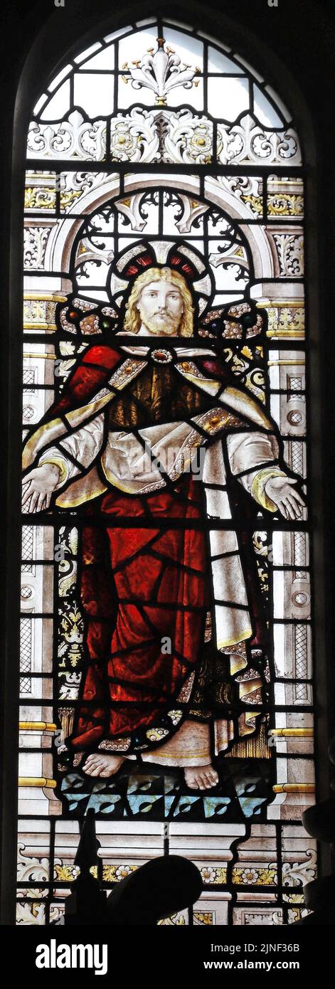 Vetrata di Percy Bacon raffigurante il Cristo Consolatore, la Chiesa di tutti i Santi, Northampton, Northamptonshire Foto Stock