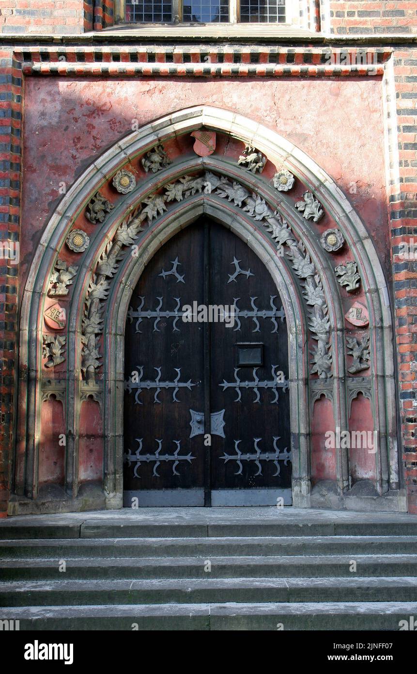 BREMA, GERMANIA - FEBBRAIO 2: Vecchia porta del nuovo Municipio aka Neues Rathaus.Febbraio 2,2014 a Brema, Germania Foto Stock
