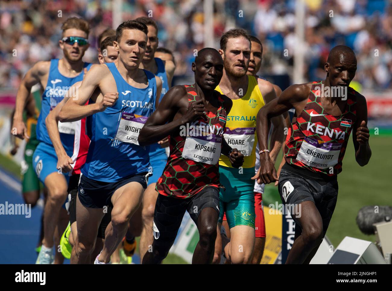 Abel Kipsang e Timothy Cheruiyot del Kenya si sono sfidati nella finale maschile del 1500m ai Commonwealth Games all’Alexander Stadium di Birmingham, Inghilterra, ON Foto Stock