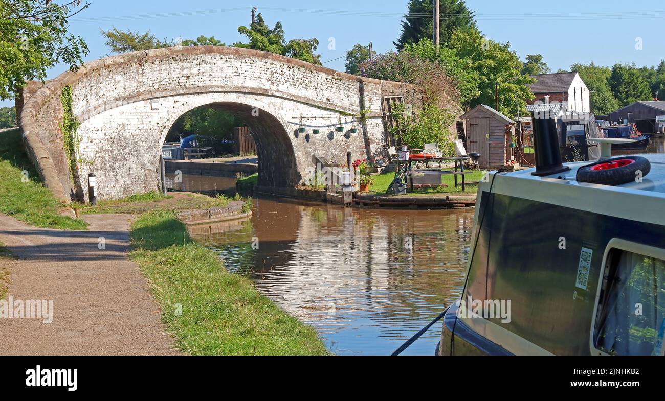 Nantwich Marina Bridge , Basin End, Chester Road, Nantwich, Cheshire, Inghilterra, CW5 8LB Foto Stock