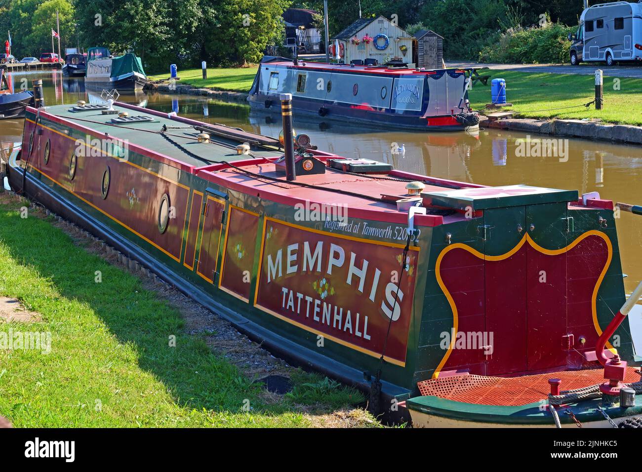 La chiatta di Memphis Tattenhall ormeggiata a Nantwich Marina, Basin End, Chester Road, Nantwich, Cheshire, Inghilterra, CW5 8LB Foto Stock