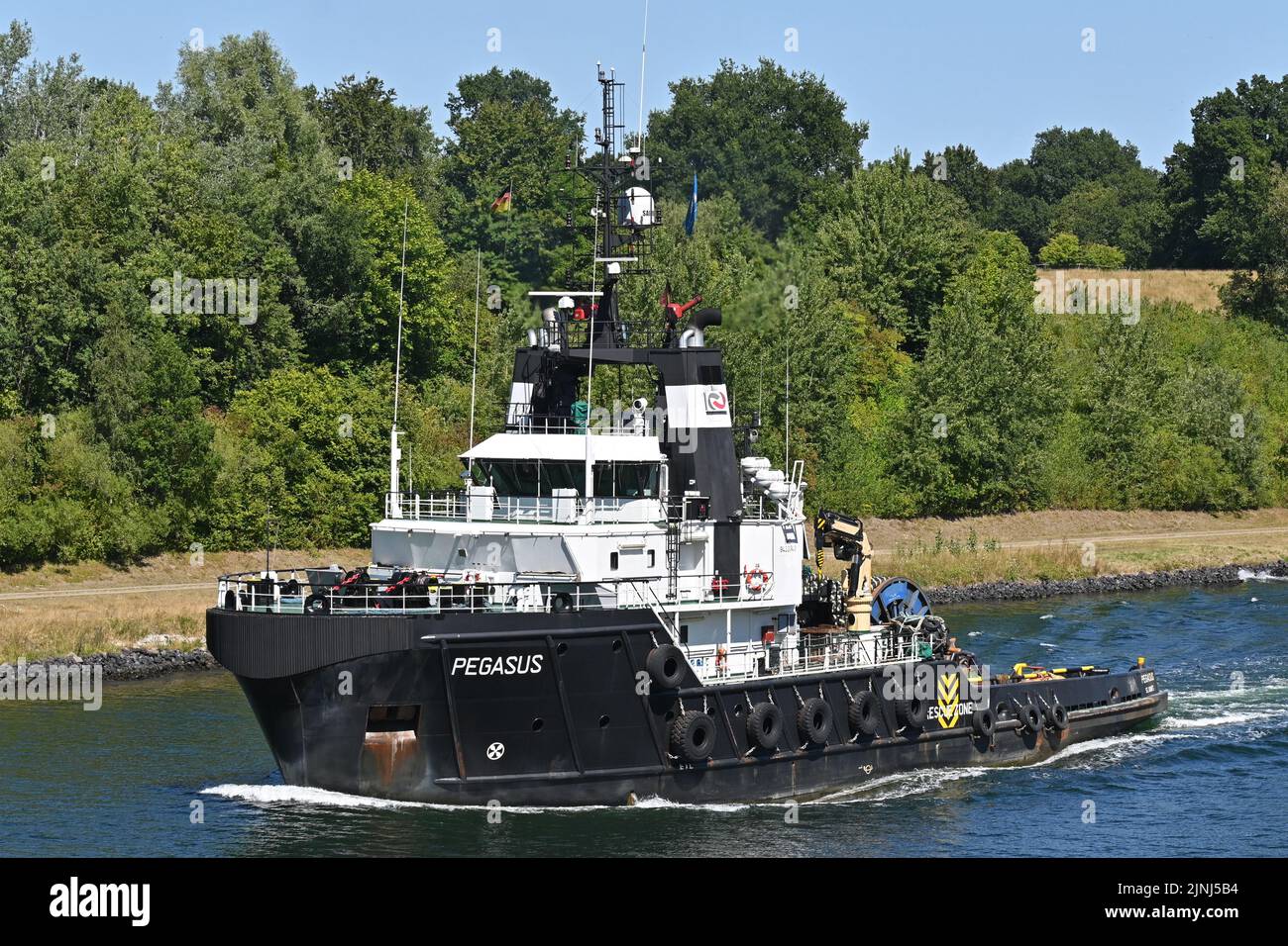 Anchor Hoy PEGASUS passando il canale Kiel in un viaggio da Mukran a Rotterdam Foto Stock
