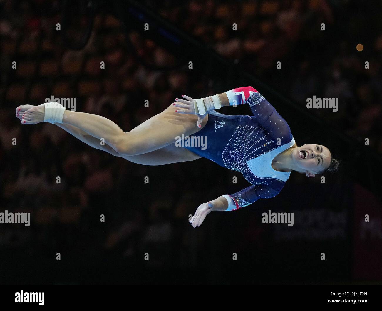 Jennifer Gadirova (Gran Bretagna) durante la sua esibizione su sbarre irregolari nella ginnastica femminile tutto intorno il giorno uno dei campionati europei 2022 a Monaco di Baviera, Germania. Data immagine: Giovedì 11 agosto 2022. Foto Stock