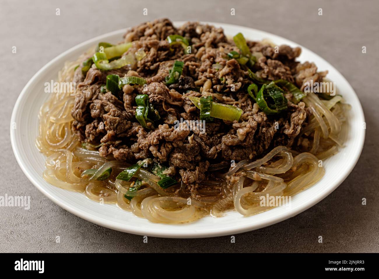 Piatto di manzo con brodo Bulgogi in stile Seoul Foto Stock