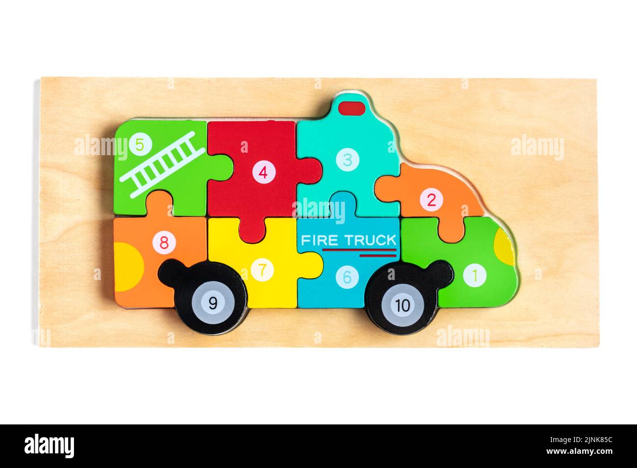 Set di forma Montessori stile giocattoli Bambini legno eco-friendly logica giochi per bambini prescolare giochi per lo sviluppo del bambino. Raccolta di elementi educativi per lo sviluppo della prima infanzia. Foto Stock