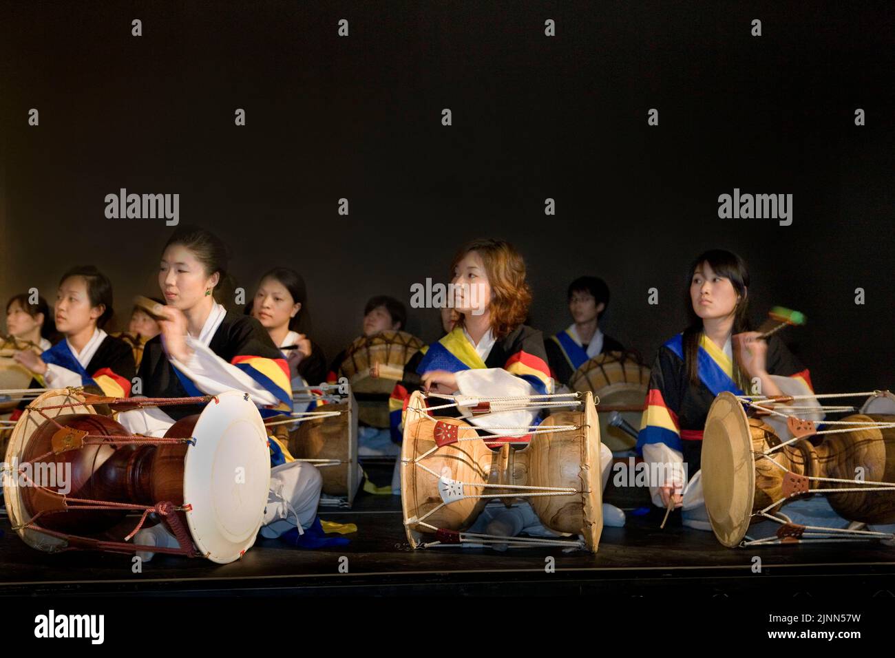 Musicisti coreani di danza folk-drummers2 Foto Stock