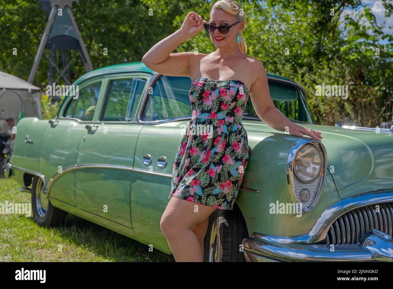 American vintage Buick con una donna Foto Stock