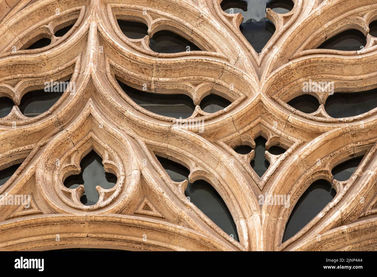 Palma di Maiorca, Spagna. Dettaglio della finestra nel SA Llotja dels Mercaders o Lonja de los Mercaderes (mercato mercantile), un edificio gotico di Guillem Sag Foto Stock