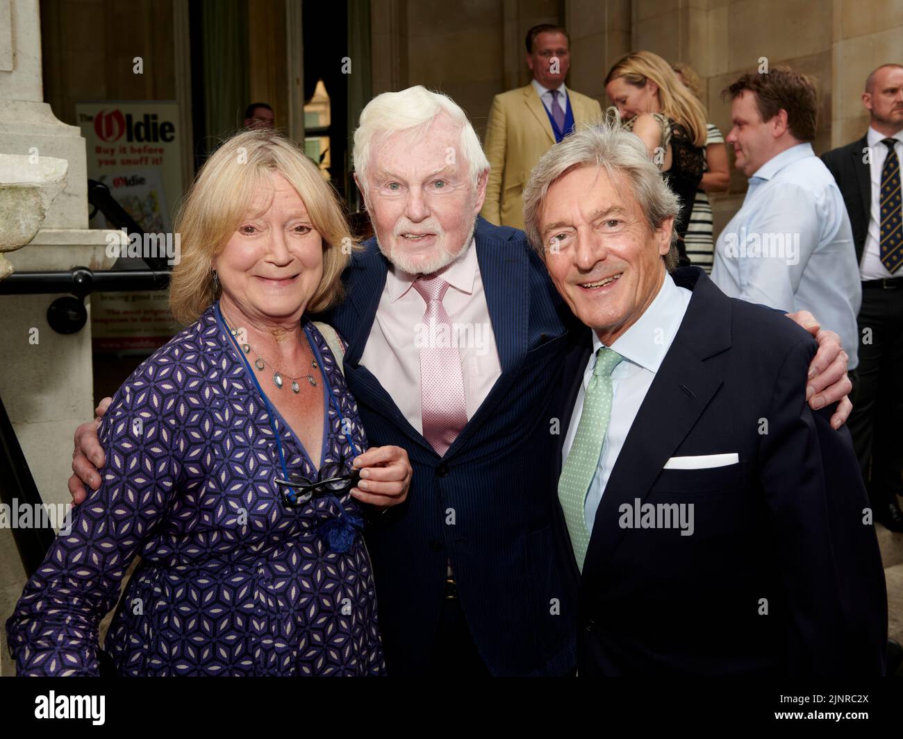 Joanna David, Sir Derek Jacobi e Nigel Havers a pranzo per il 75th° compleanno della Duchessa di Cornovaglia Foto Stock