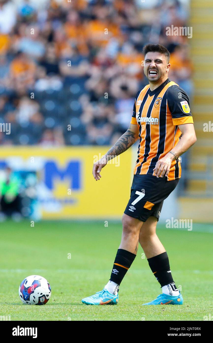 Hull, Regno Unito. 13th ago, 2022. Ozan Tufan #7 di Hull City a Hull, Regno Unito il 8/13/2022. (Foto di ben Early/News Images/Sipa USA) Credit: Sipa USA/Alamy Live News Foto Stock