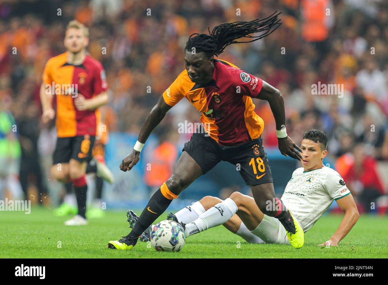 ISTANBUL, TURKIYE - 13 AGOSTO: Bafetimbi Gomis di Galatasaray SK durante la partita turca Super Lig tra Galatasaray SK e Giresunspor a Nef Stadyumu il 13 agosto 2022 a Istanbul, Turkiye (Foto di Orange Pictures) Foto Stock