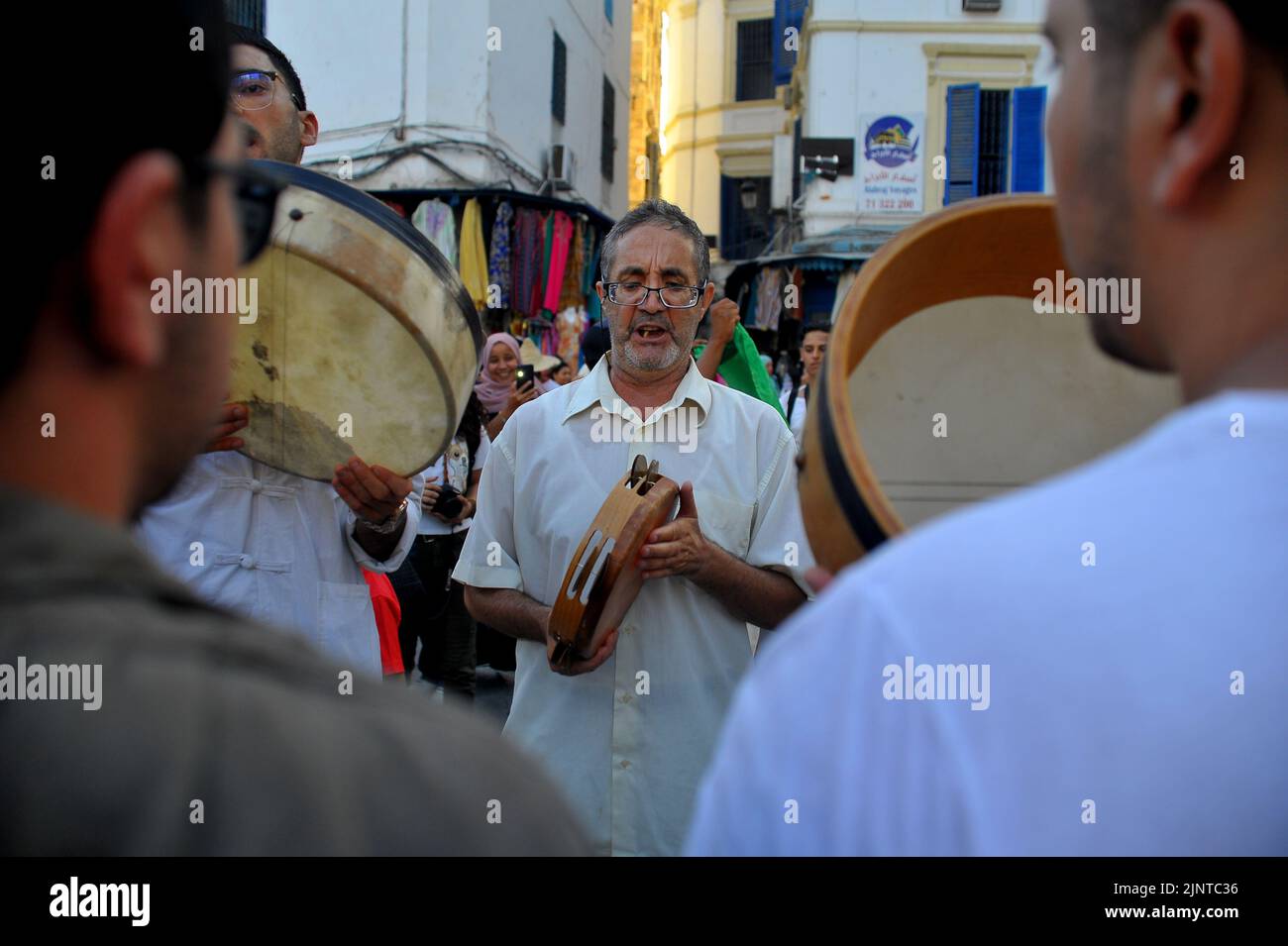 Tunisia. 13th ago, 2022. La Giornata Nazionale della Donna si celebra in Tunisia ogni anno a Avenue Habib Bourguiba il 13 agosto 2022 a Tunisi, Tunisia .(Yassine Mahjoub/Sipa USA). Credit: Sipa USA/Alamy Live News Foto Stock