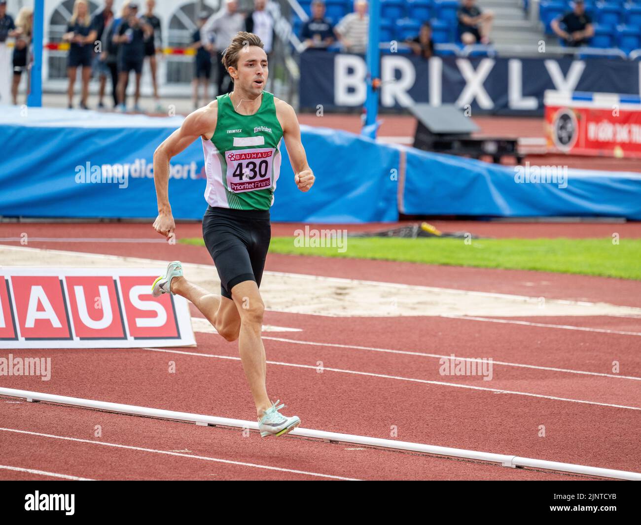 Il runner svedese di 800 metri Andreas Kramer ha vinto il Campionato svedese 2022 a Norrköping. Foto Stock