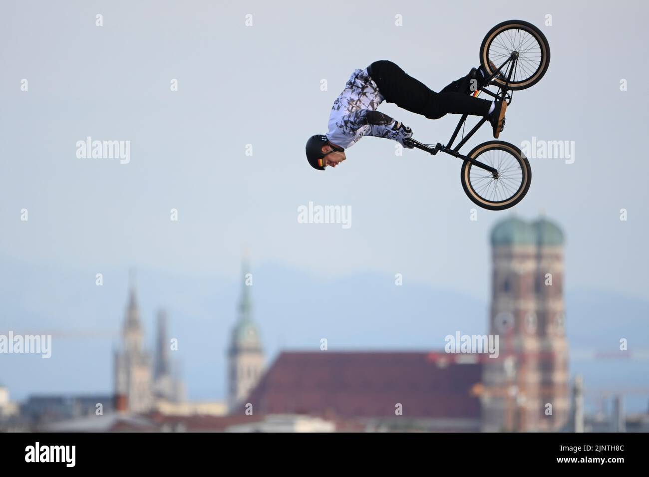 Timo Schultze (Germania). BMX Freestyle uomini. Campionato europeo di Monaco 2022 Foto Stock
