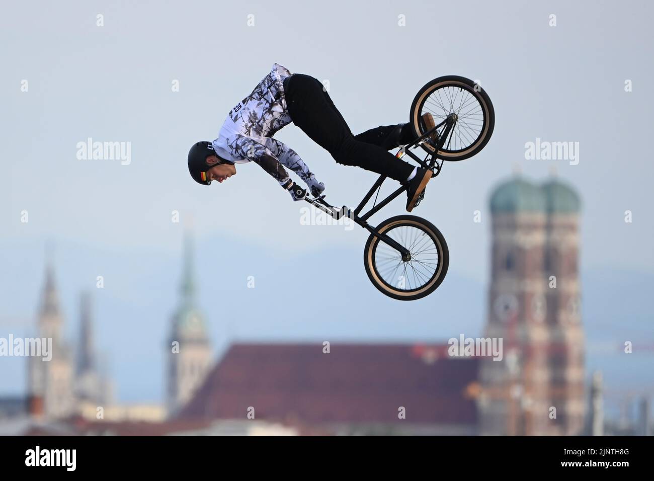 Timo Schultze (Germania). BMX Freestyle uomini. Campionato europeo di Monaco 2022 Foto Stock