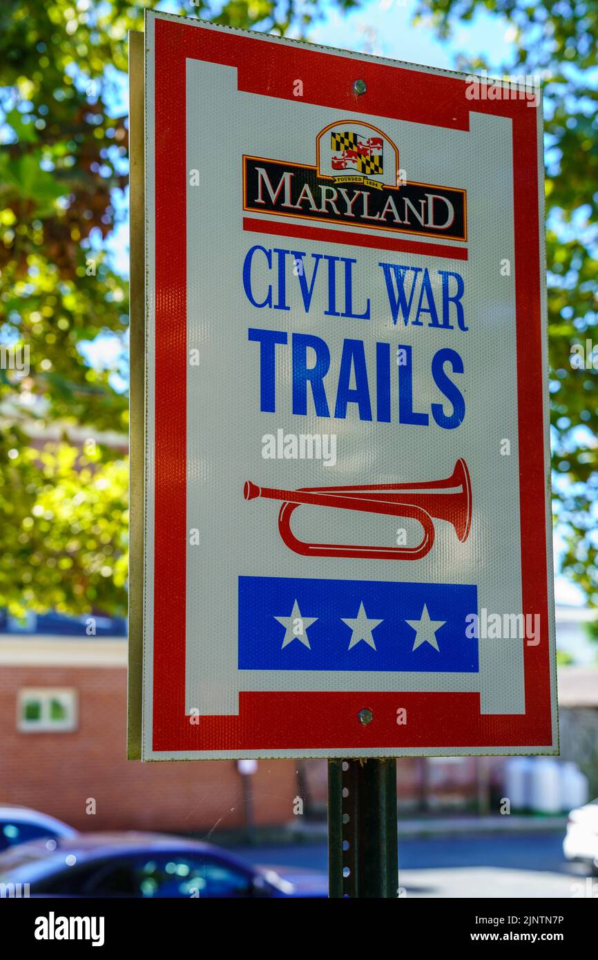 Deposito portuale, MD, USA – 13 agosto 2022: Maryland segni della Guerra civile Trails nella zona commerciale della città, vicino a un segno storico su Snow’s Batte Foto Stock