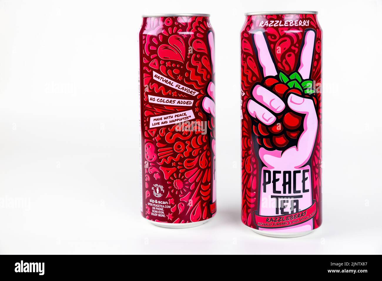 Lattine di tè Coca-Cola con il logo Peace. Foto Stock