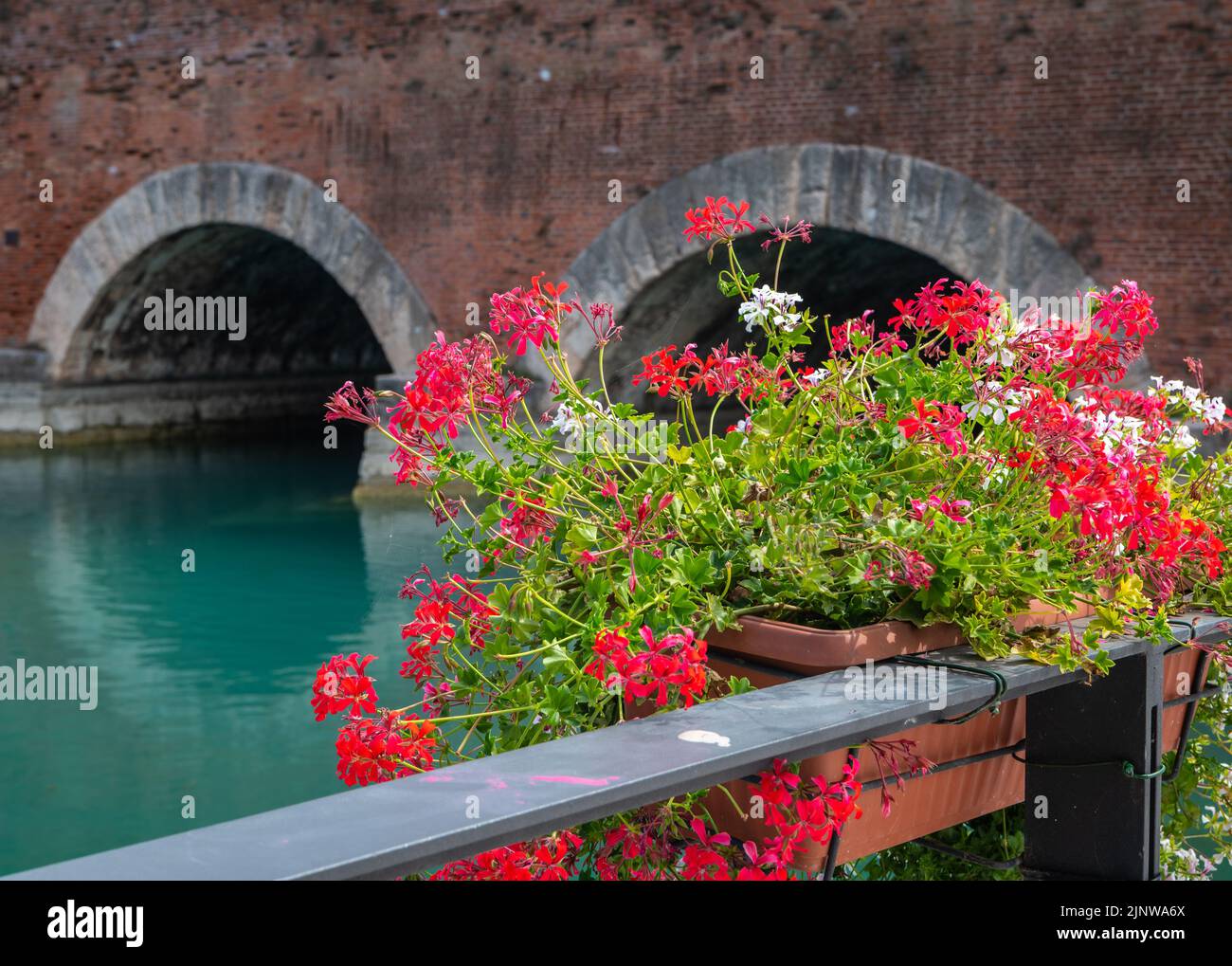 Il ponte Voltoni. Peschiera del Garda, provincia di Verona, Veneto, Italia settentrionale, Europa. Foto Stock