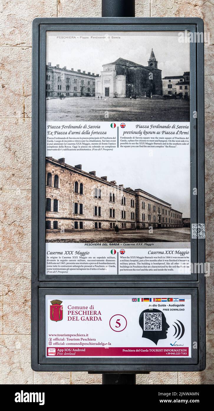 Informazioni turistiche che raccontano la storia dei Monumenti di Peschiera del Garda provincia di Verona, Veneto regione del nord Italia, Europa. Foto Stock