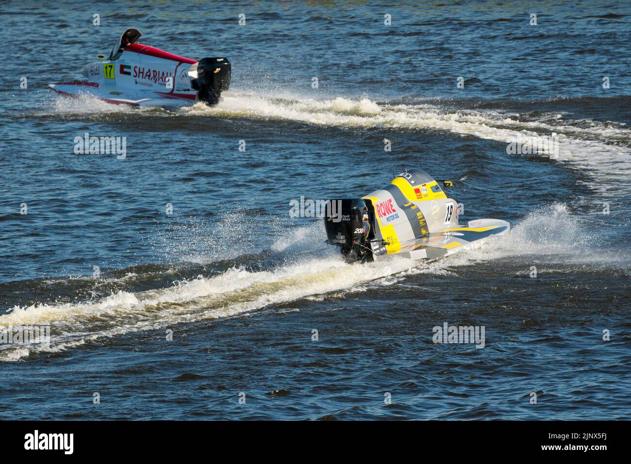 KUPISKIS, LITUANIA, 13th agosto 2022 : le barche a motore corrono al Campionato del mondo UIM F2 Foto Stock