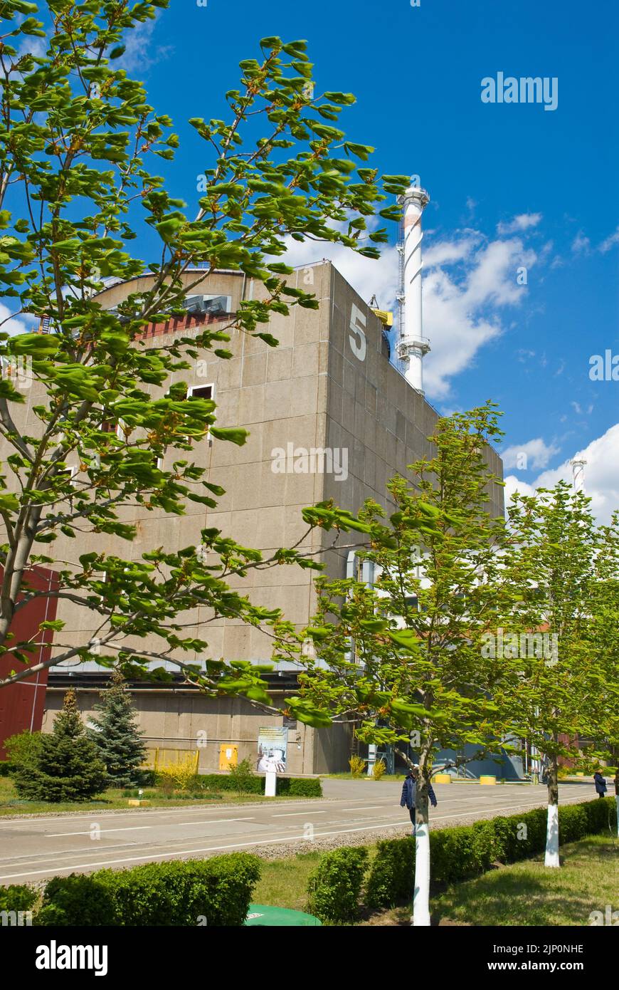 occupazione centrale nucleare di zaporozhye truppe russe, centrale nucleare di zaporozhye, centrale nucleare di zaporozhye occupazione truppe russe att Foto Stock