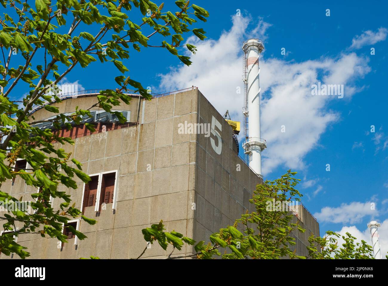 occupazione centrale nucleare di zaporozhye truppe russe, centrale nucleare di zaporozhye, centrale nucleare di zaporozhye occupazione truppe russe att Foto Stock