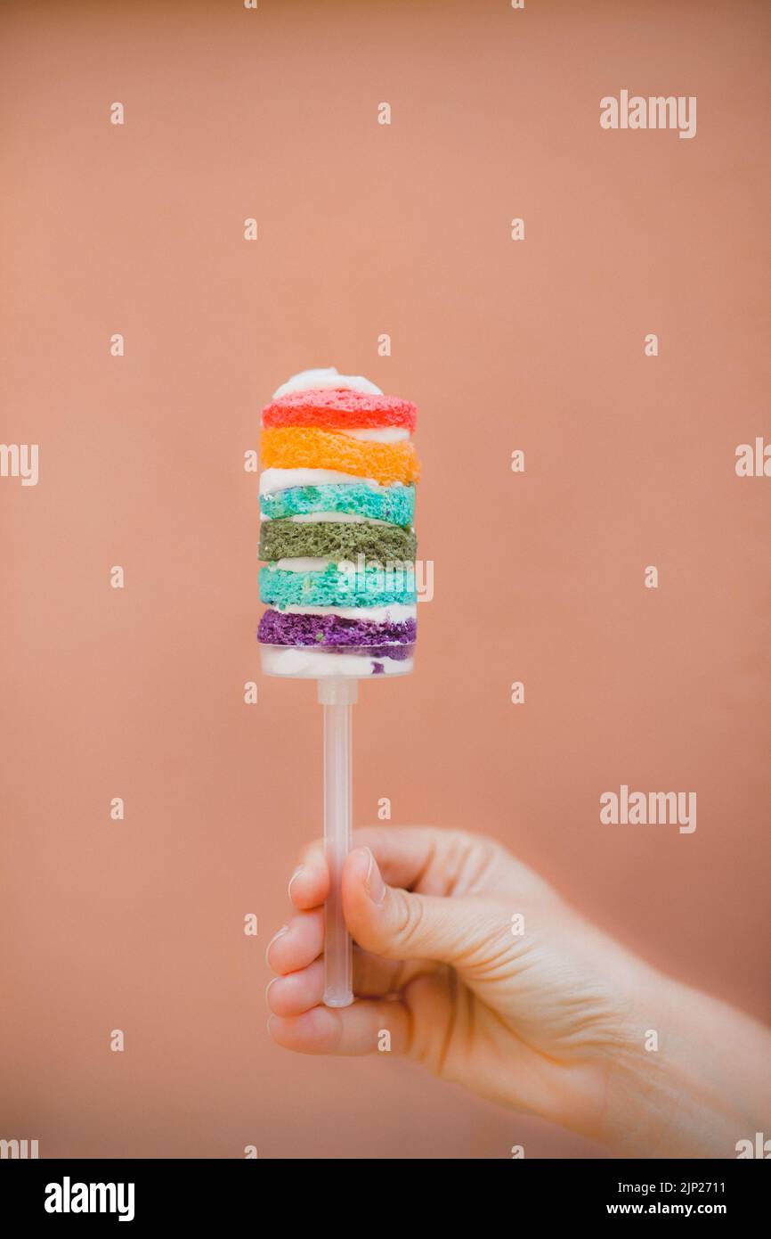 arcobaleno colori, dessert, torta, torta-pop, arcobaleno colori, dessert, torta, torte Foto Stock