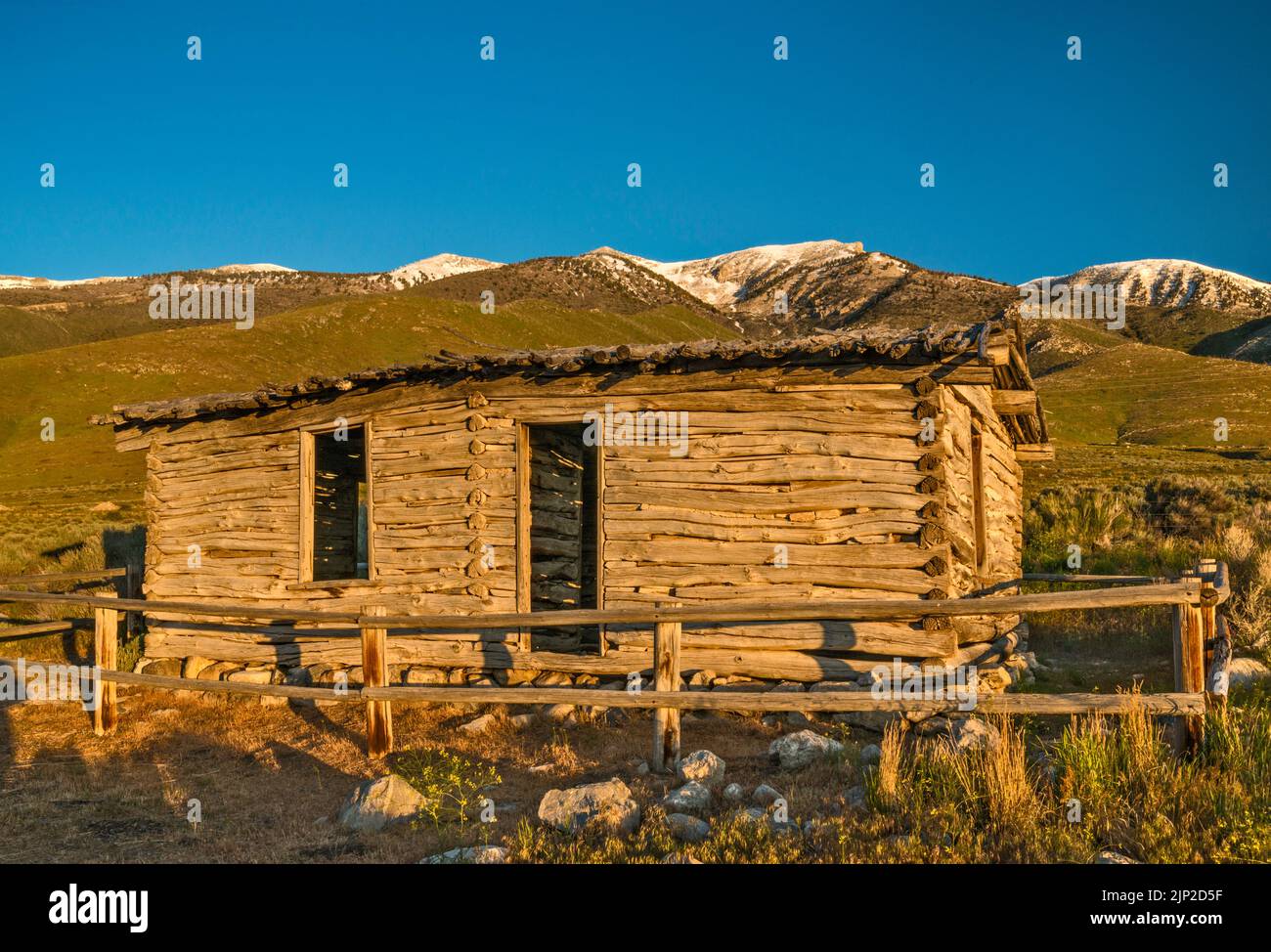 Bressman Cabin, 1880, Ruby Mountains, Sunrise, Ruby Lake National Wildlife Refuge, Ruby Valley, Nevada, USA Foto Stock