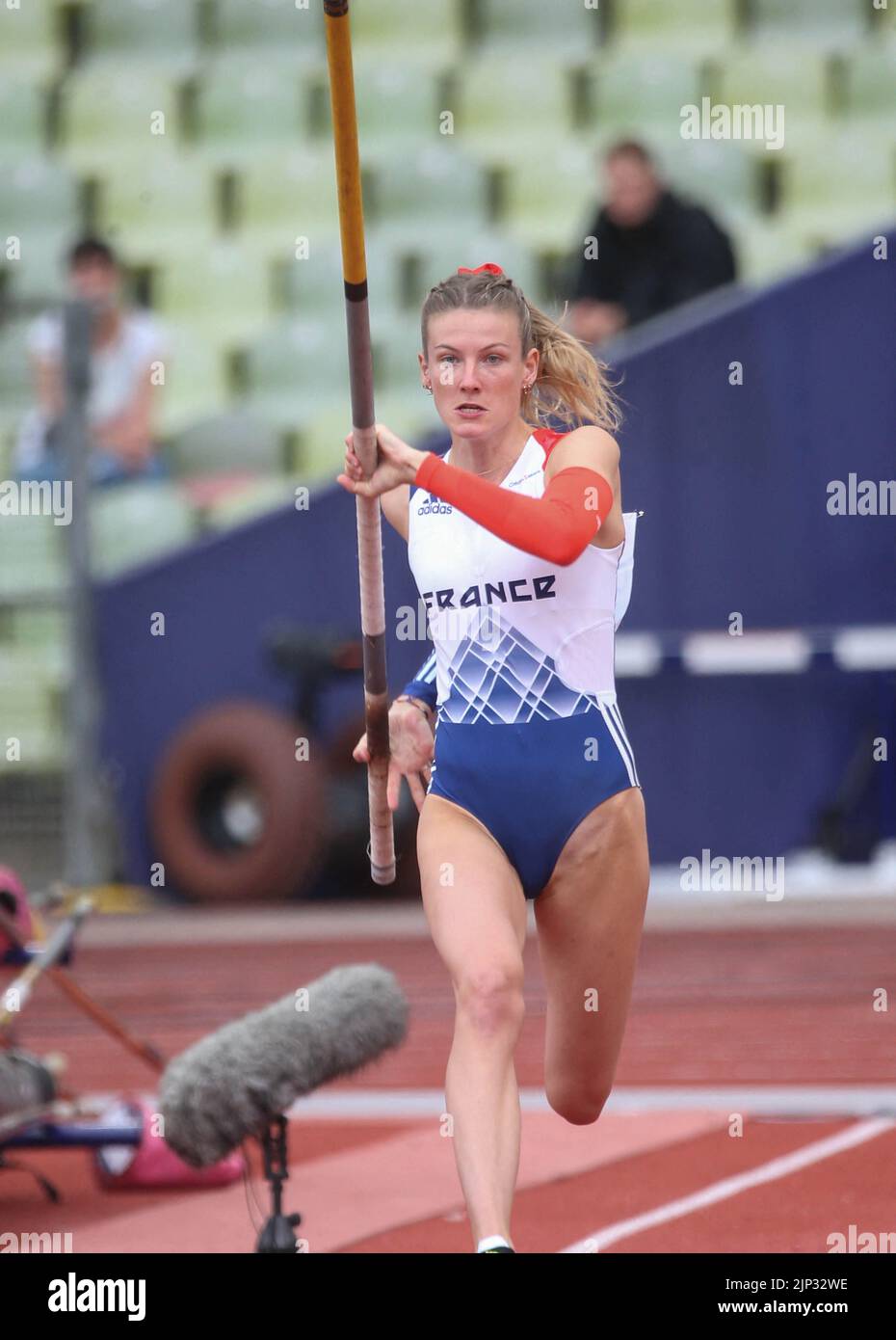 Monaco di Baviera, Germania - 15 agosto 2022, Margot Chevrier di Francia Donne pole Vault durante i Campionati europei di atletica 2022 il 15 agosto 2022 a Monaco di Baviera, Germania - Foto Laurent Lairys / ABACAPRESS.COM Foto Stock