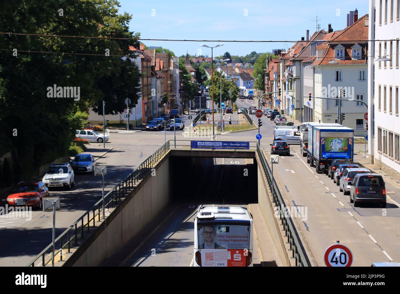 Svincolo e tunnel sotto l'autostrada federale 27 a Ludwigsburg Foto Stock