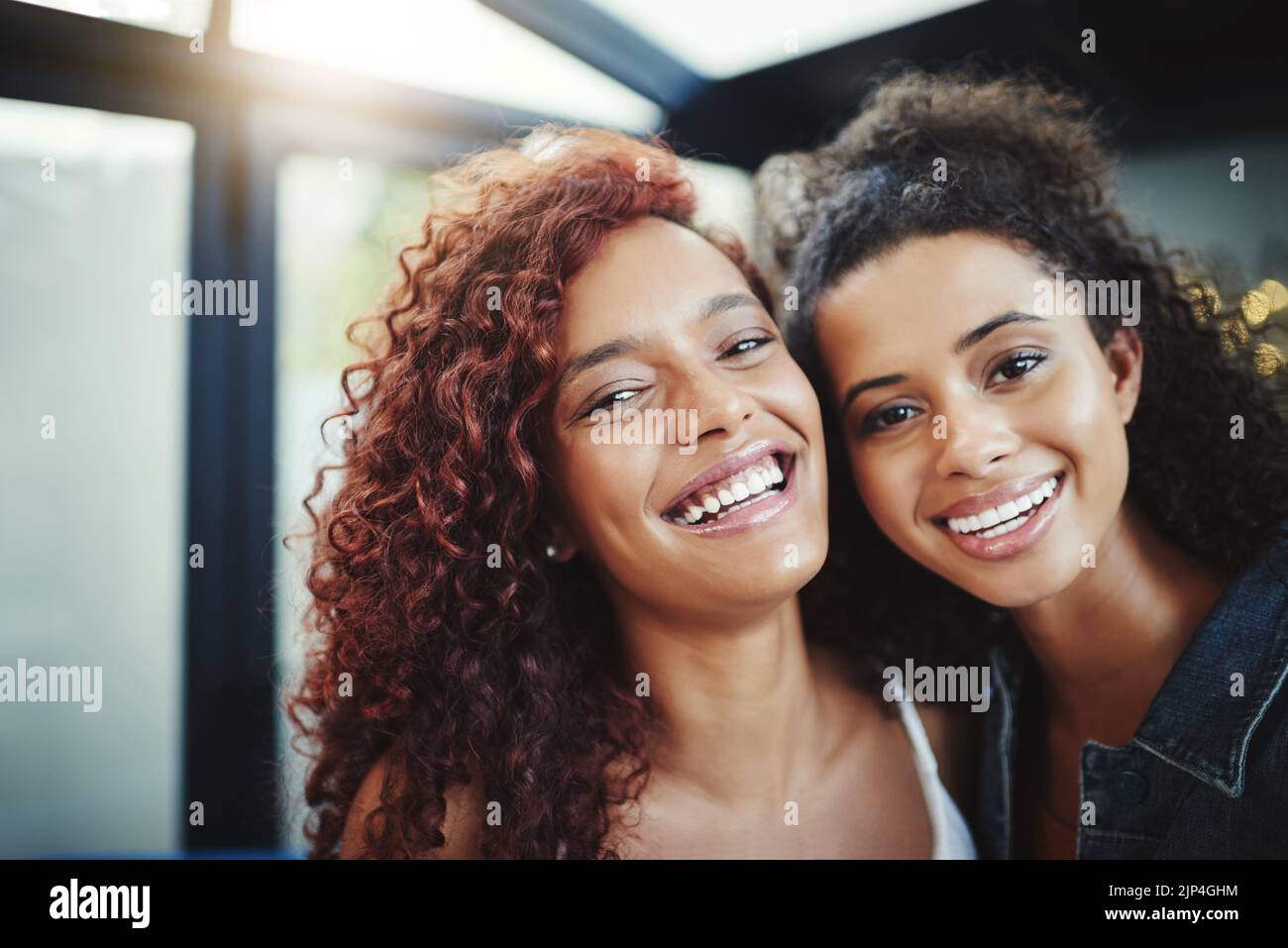 Shes il meglio di me. girlfriends godere di una notte fuori. Foto Stock