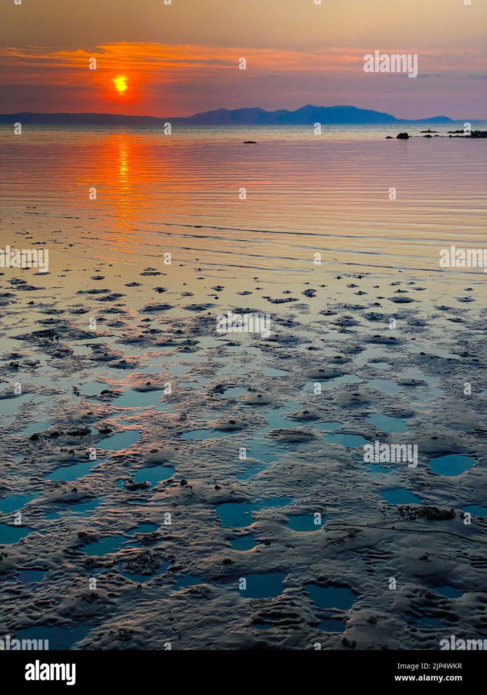 craig tara spiaggia ayrshire guardando oltre arran scozia. Foto Stock