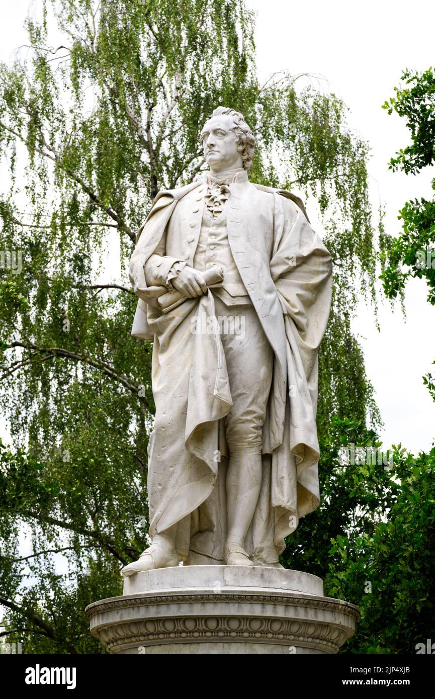 Statua di Goethe Monument nella città di Berlino in Europa centrale Foto Stock