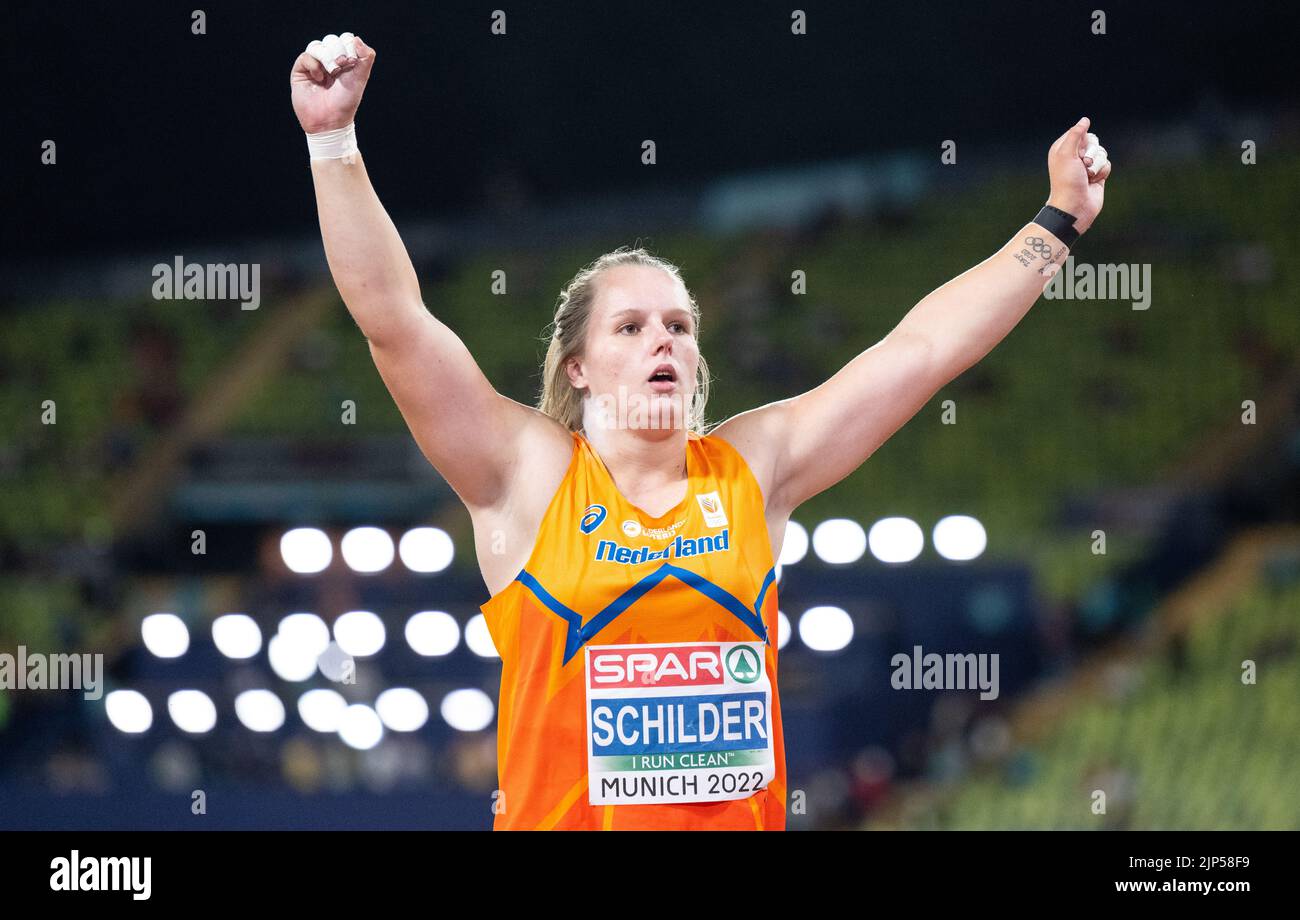 Monaco, Germania. 15th ago, 2022. Campionati europei, Campionato europeo, atletica, colpo messo, finale, Donne allo Stadio Olimpico. Jessica Schilder dai Paesi Bassi (oro) reagisce. Credit: Sven Hoppe/dpa/Alamy Live News Foto Stock