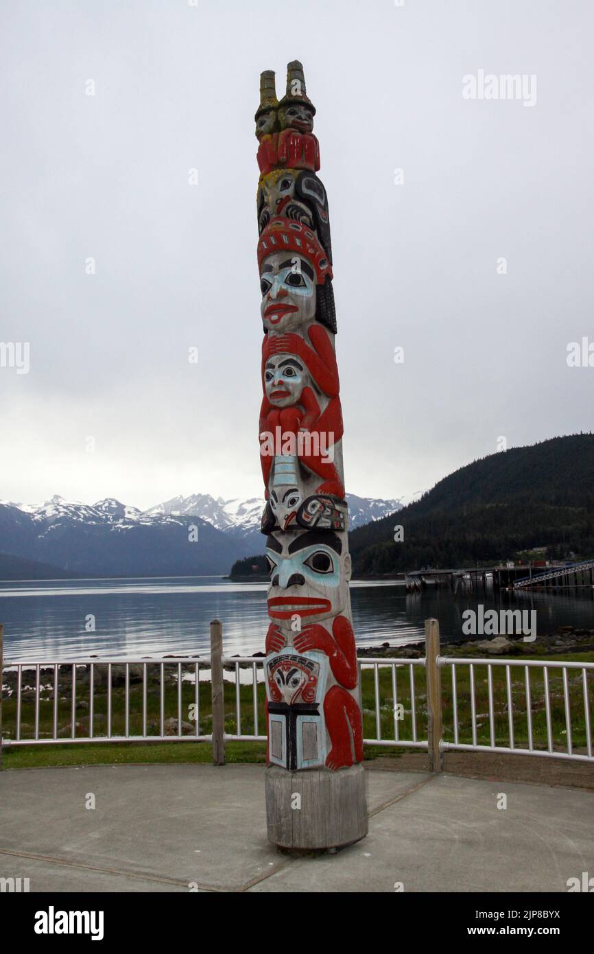 Totem Pole Haines è un luogo designato come censimento situato a Haines Borough, Alaska, Stati Uniti. Si trova nella parte settentrionale dell'Alaska Panhandle, n. Foto Stock