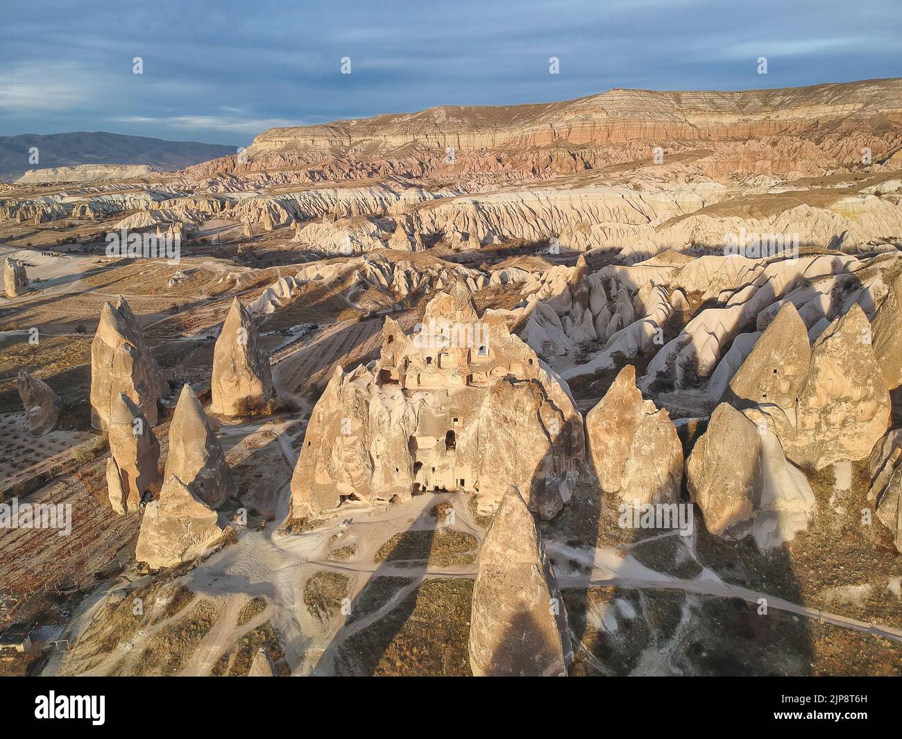 Antiche rovine della chiesa in Cappadocia, Turchia. Foto Stock