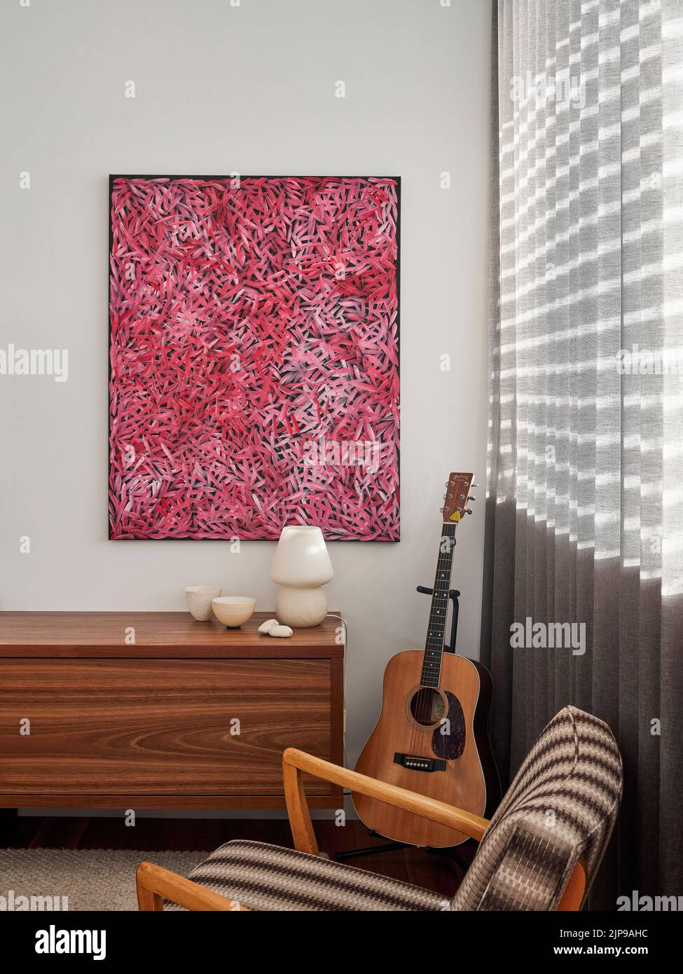 Dettagli di Falegnameria e arredamento all'interno dello spazio abitativo principale. Birchgrove House, Sydney, Australia. Architetto: TW Architects, 2021. Foto Stock