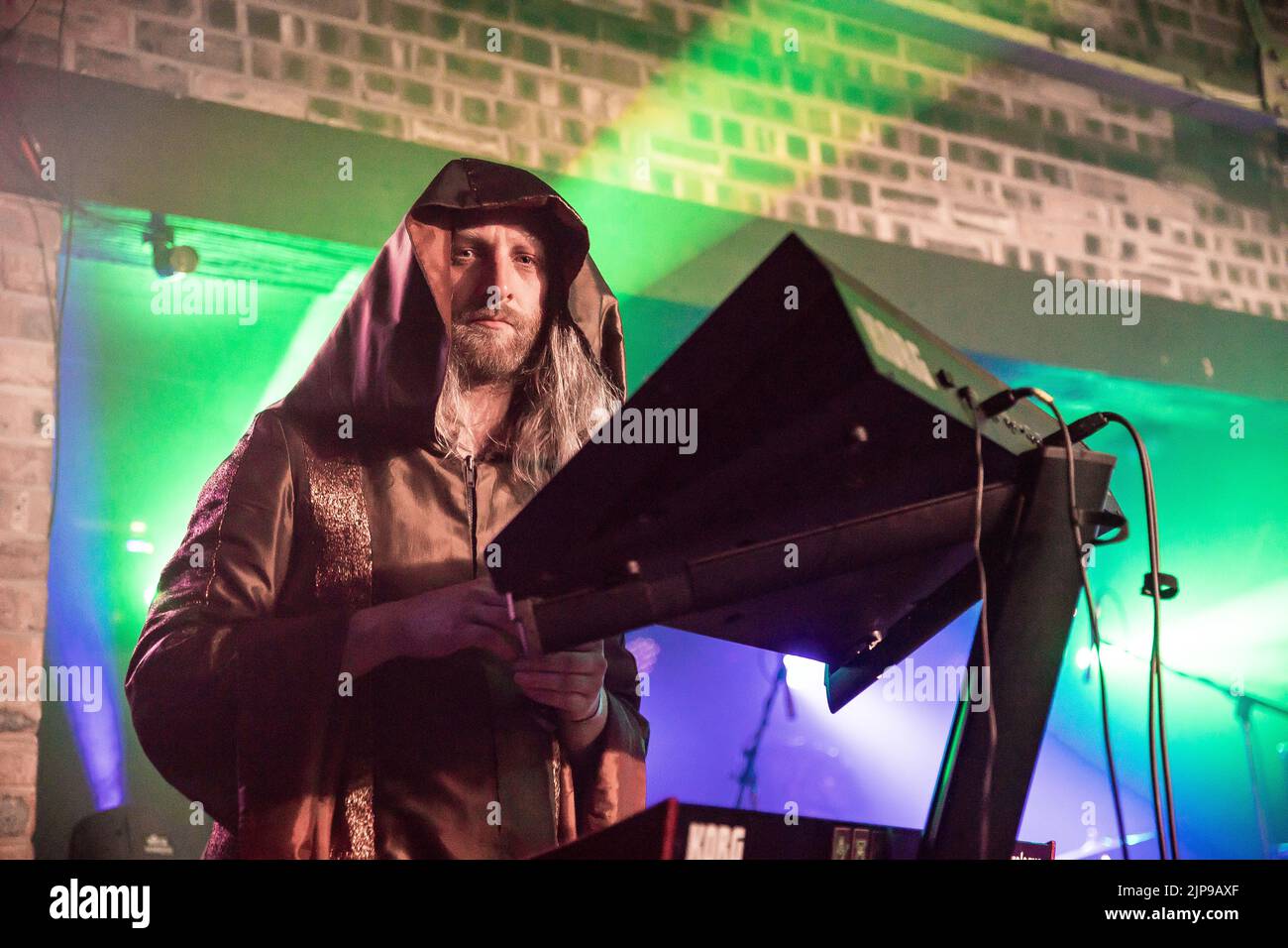 Henge si esibisce al festival Focus Wales 2022 di Wrexham, nel Galles del Nord, il 7th maggio 2022. Foto Stock