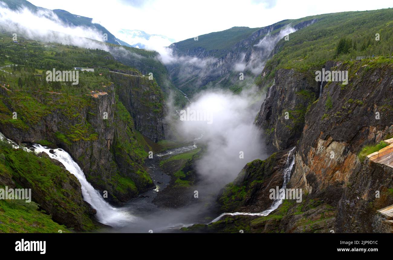Il paesaggio simbolo della cascata più alta della Vøringfossen dalla vista aerea della Norvegia Foto Stock